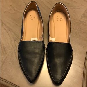 Black Pointed Toe Flats